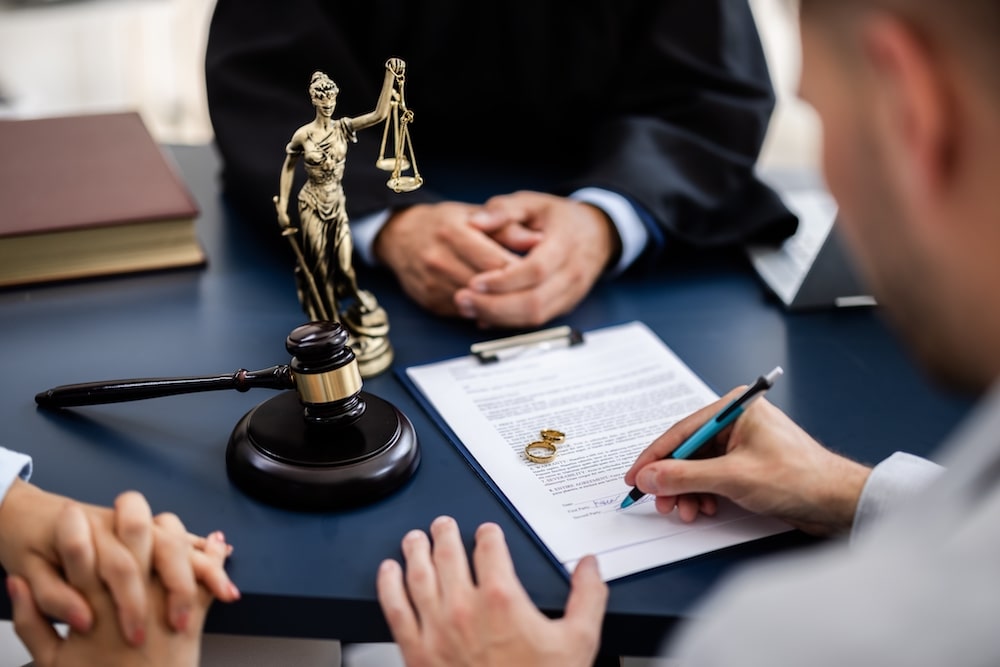 Divorce Lawyer