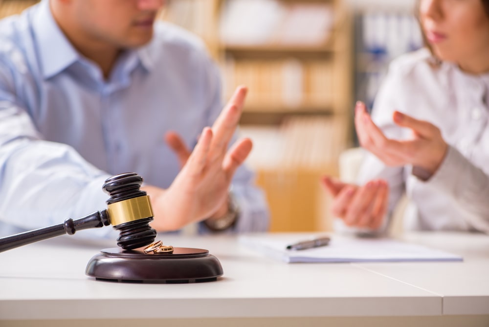 Contested divorce lawyer Huntsville, AL